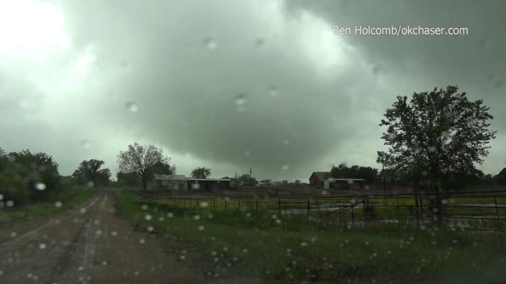 Ben Holcomb Oklahoma Storm Chaser Who Likes To Travel And Works In It